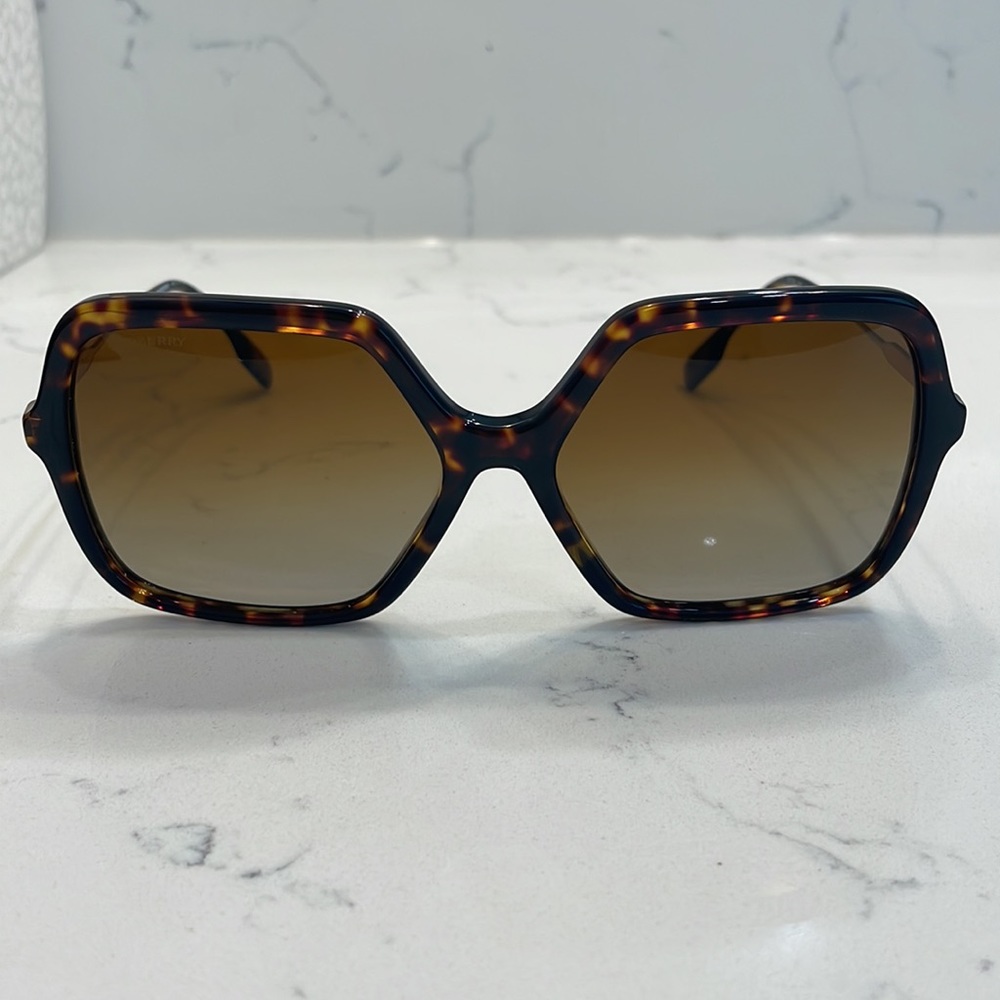 BRAND NEW Burberry Sunglasses